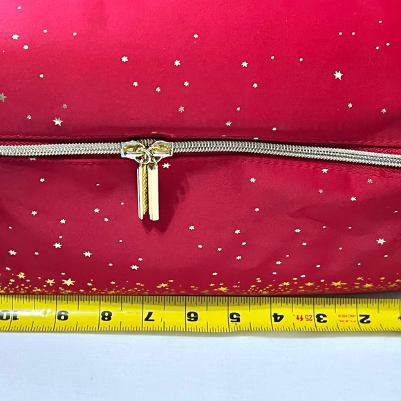 Estée Lauder Makeup & Samples Christmas red Travel Bag 2022 - Picture 15 of 16